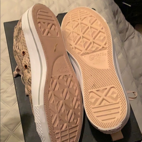 Converse - Picture 3 of 3